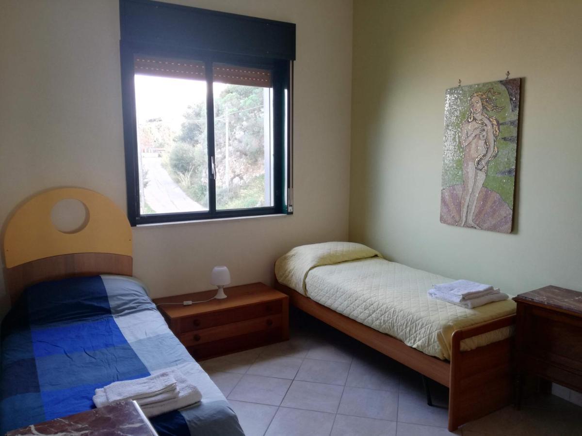 Casa Vacanze La Petrusella トラビーア エクステリア 写真