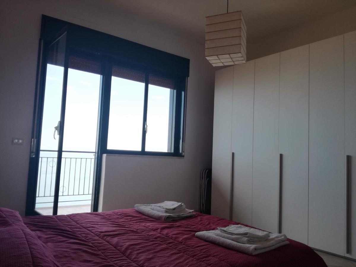 Casa Vacanze La Petrusella トラビーア エクステリア 写真